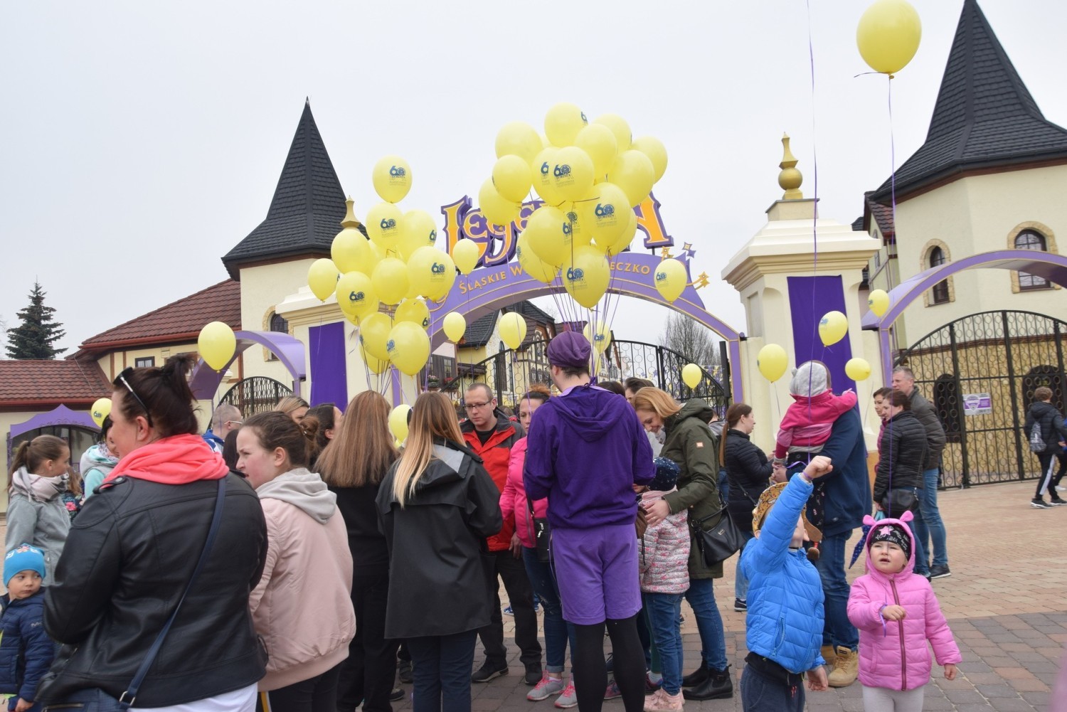 Legendia Śląskie Wesołe Miasteczko: 60