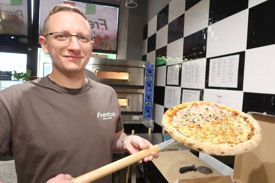Pierwsza na Dolnym Śląsku Pizzeria Frentzza – Pizza & Friends już działa w Wałbrzychu. Poznaj jej menu, ceny i kulinarne sekrety!