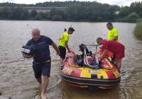  Zabytkowy wagonik odnaleziony na dnie zalewu Piachy w Starachowicach (ZDJĘCIA)