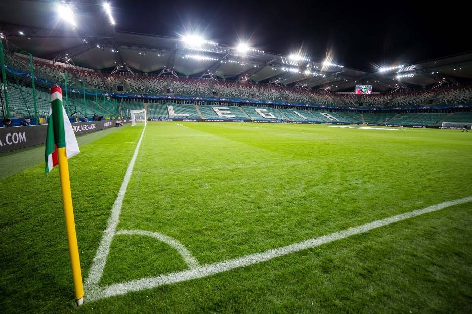 Stadion Legii przyozdobiony symbolami Ligi Mistrzów