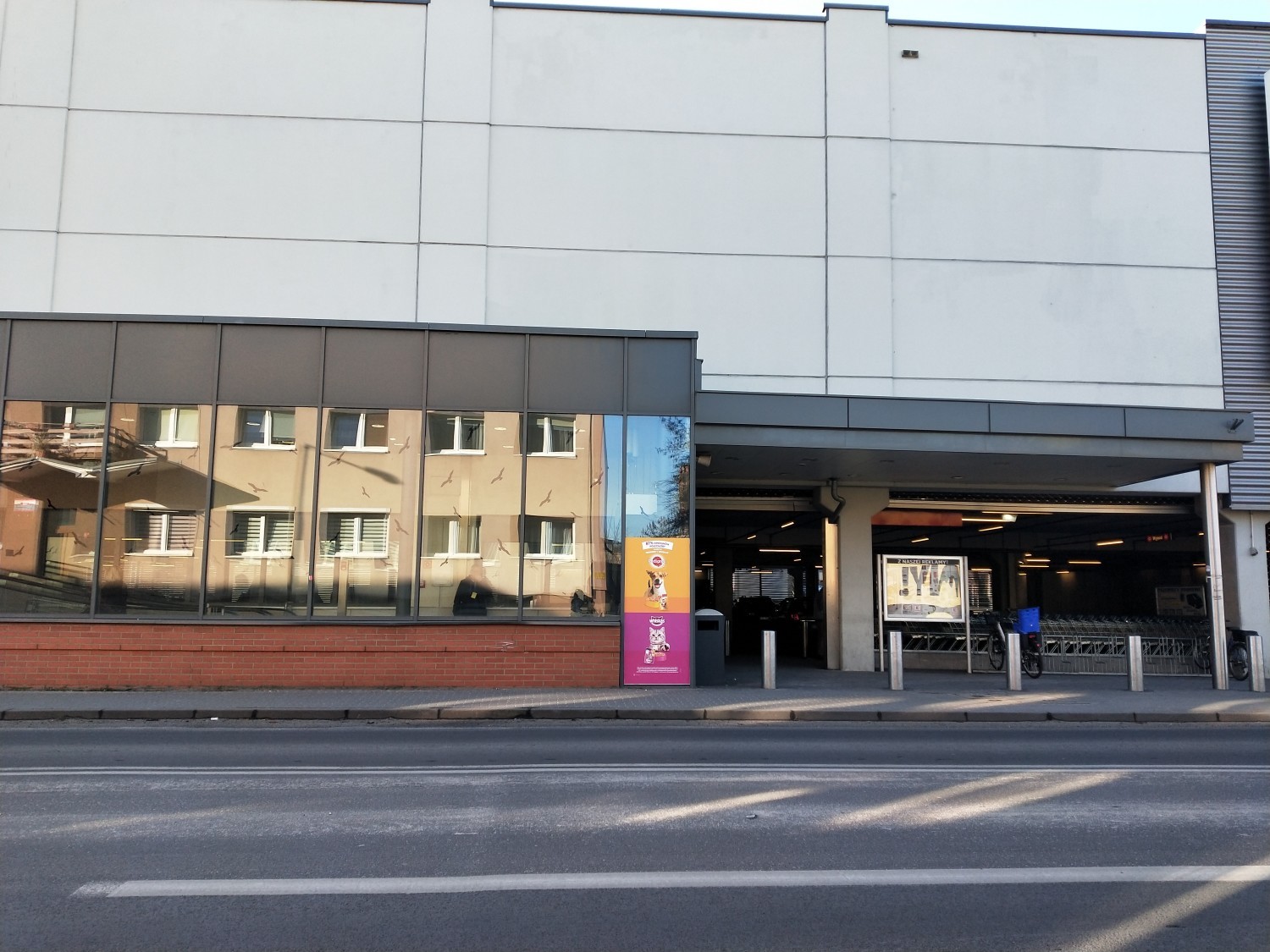 Nowe restrykcje dotyczące handlu i usług