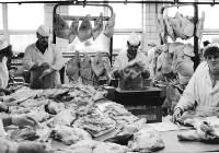 Tak wyglądała produkcja w Zakładach Mięsnych w Grudziądzu. Zobacz zdjęcia z archiwum