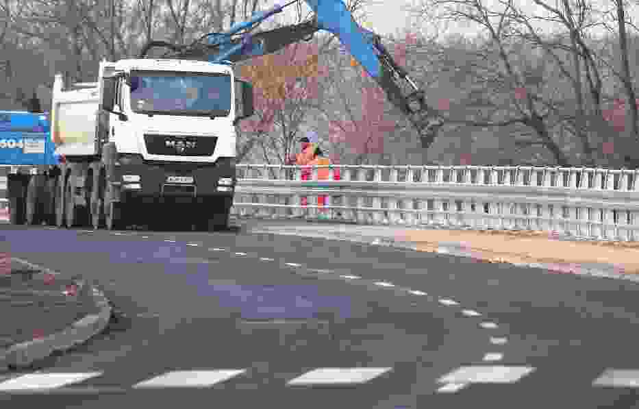 Przy międzychodzkiej obwodnicy trwają już prace wykończeniowe