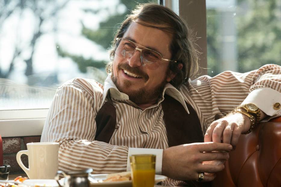 Christian Bale w filmie "American Hustle"