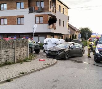 Wypadek w Czechach pod Zduńską Wolą. Dwie osoby poszkodowane ZDJĘCIA