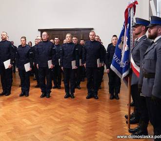 Nowi policjanci na Dolnym Śląsku. Dzisiaj pełni wiary i nadziei złożyli ślubowanie