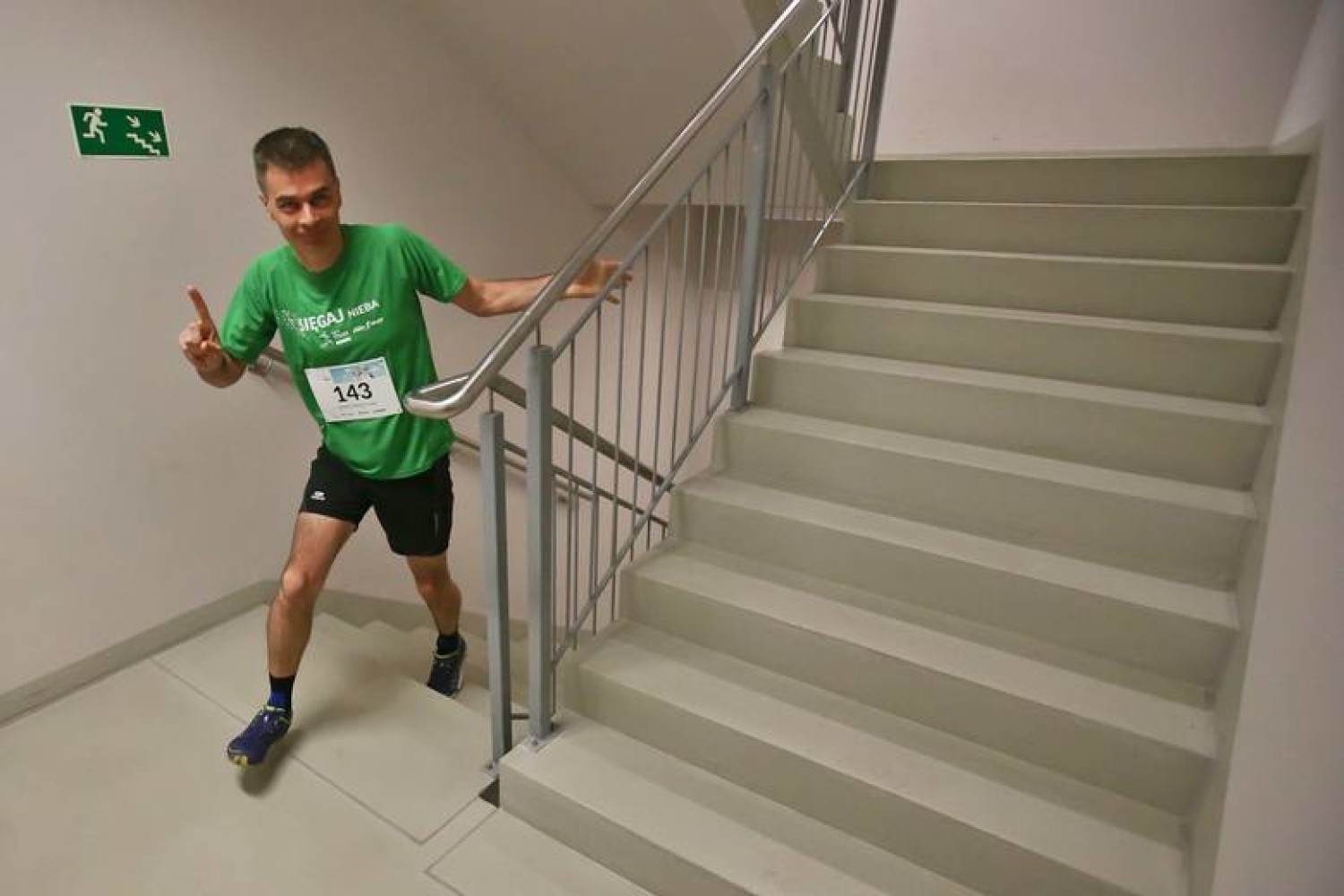Bieganie po schodach to dyscyplina sportowa która polega właśnie na wbieganiu na kolejne piętra budynków