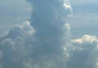 Nietypowy kształt chmur na Żuławach Wiślanych