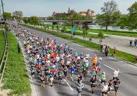 Cracovia Maraton na zdjęciach. Biegacze na krakowskich ulicach