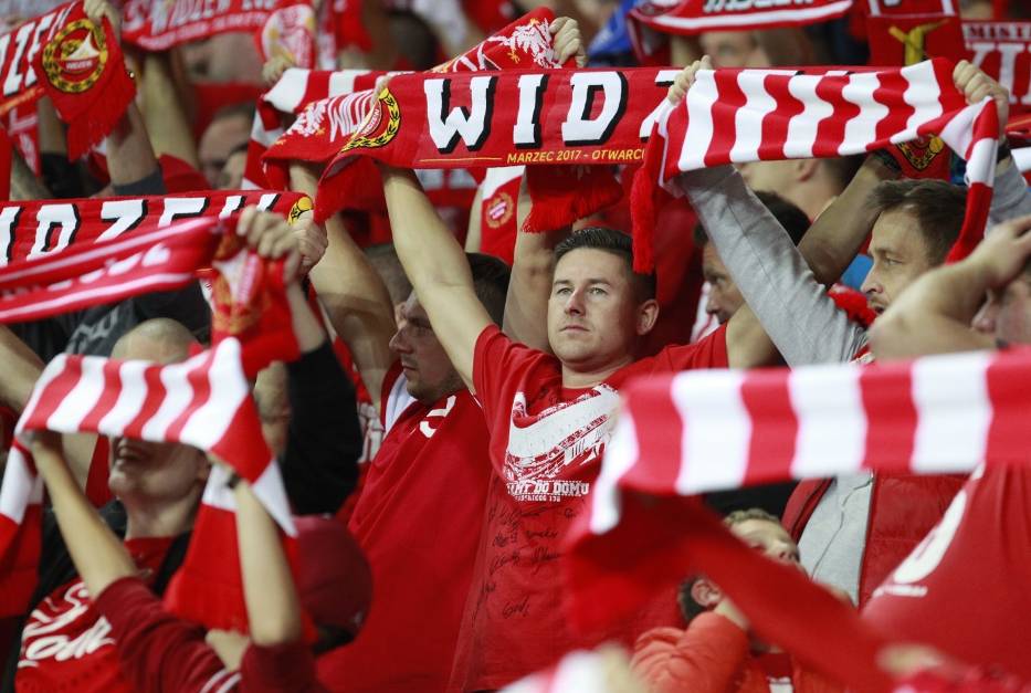 Trener Błękitnych boi się tumultu na Widzewie