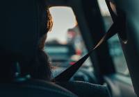 Bezpieczeństwo na drodze: Jak zwiększyć szanse przeżycia wypadku samochodowego?