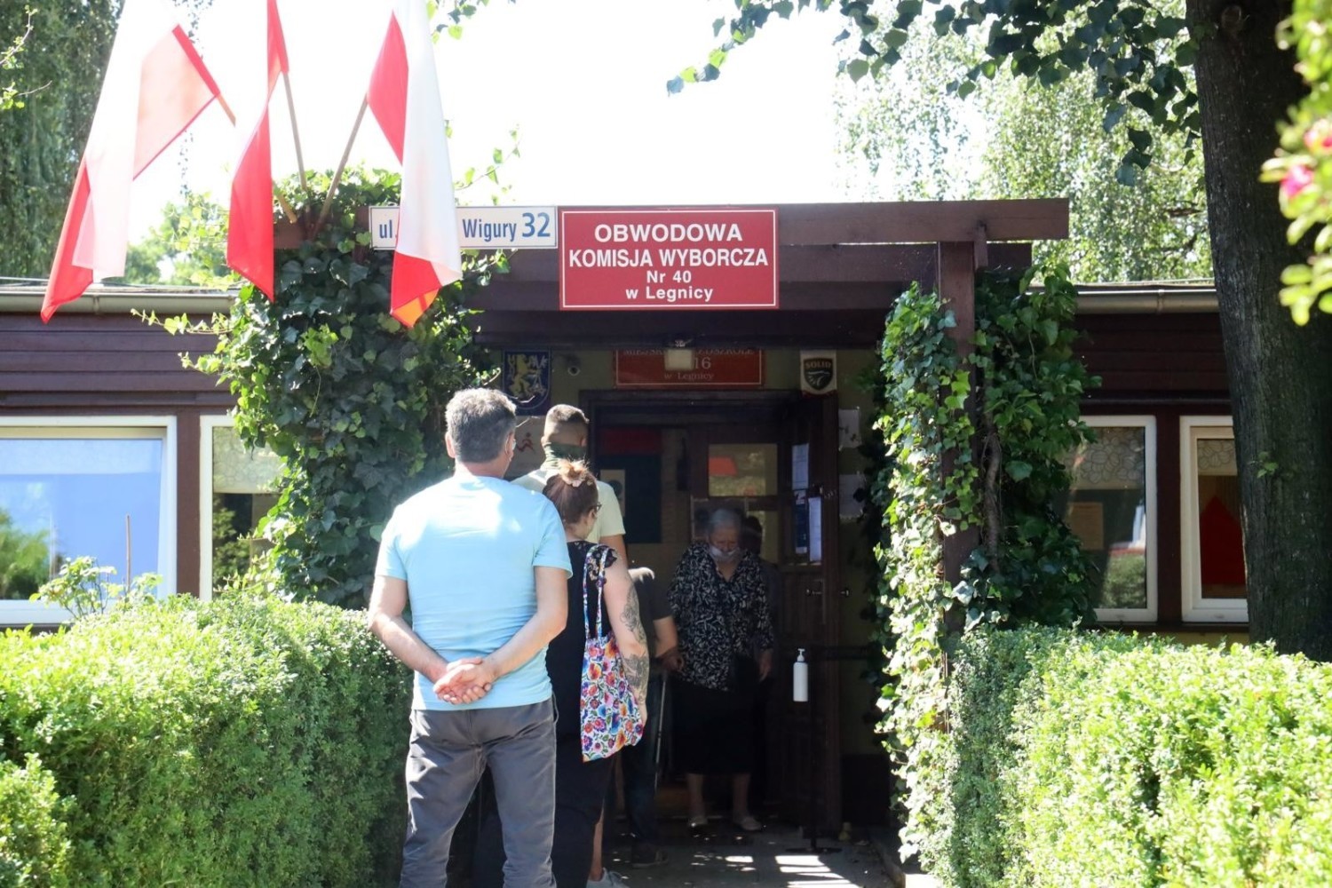 Sprawdź, jakie zasady obowiązują w lokalach wyborczych