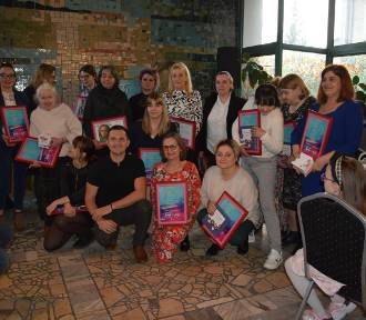 W Szprotawskim Domu Kultury spotkało się 17 niezwykłych kobiet z pasją!