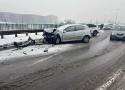 Śnieg wrócił, mróz mniejszy, ale jest. Trudne warunki na drogach