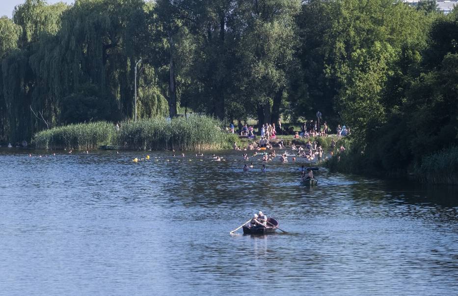 Jeziorko Czerniakowskie przeżywa oblężenie