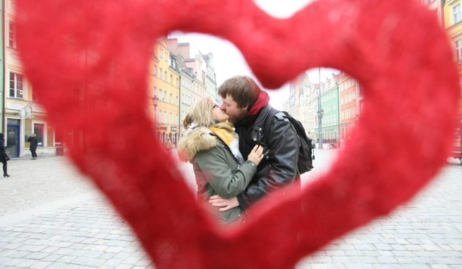 Dziś 14 lutego! Ale co można robić w Toruniu w walentynki? Gdzie zabrać drugą połówkę? Sprawdźcie najlepsze propozycje na spędzenie tego święta dnia w Toruniu!PROPOZYCJE NA NASTĘPNYCH STRONACH >>>>