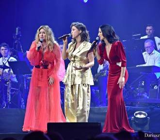 Gwiazdy na scenie Radomskiego Centrum Sportu w Christmas Time Concert (ZDJĘCIA)