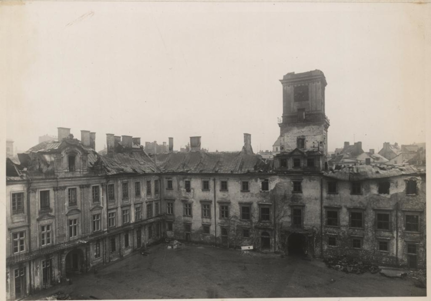 Zamek Królewski w Warszawie jesienią 1939 r