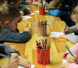 Skandal w szkole w gminie Puck. Nietrzeźwa nauczycielka sprawowała opiekę nad dziećmi