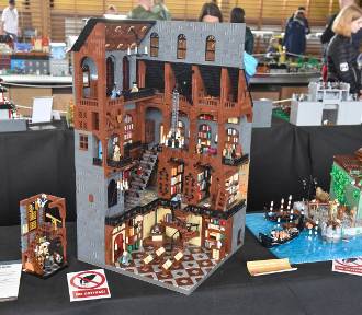 Wystawa budowli z klocków Lego w Toruniu. Takie rzeczy w SP nr 16. Zobacz zdjęcia!