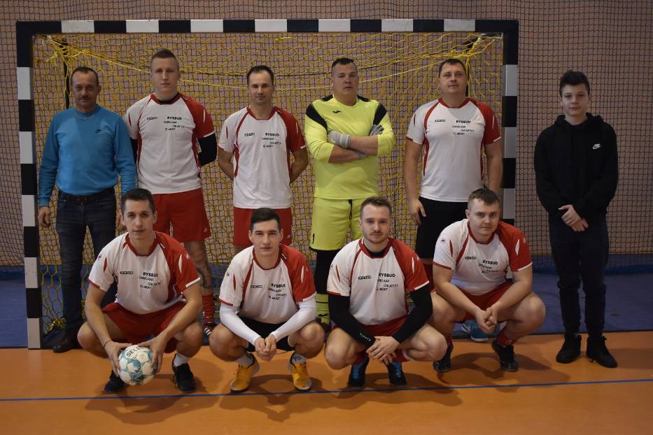 Powiatowy Turniej Halowej Piłki Nożnej Ochotniczych Straży Pożarnych w Gołuchowie