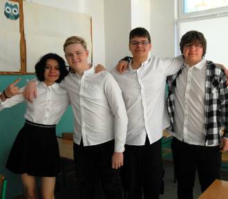 Egzamin ósmoklasisty z matematyki w Szkole Podstawowej nr 12 w Piotrkowie ZDJĘCIA 