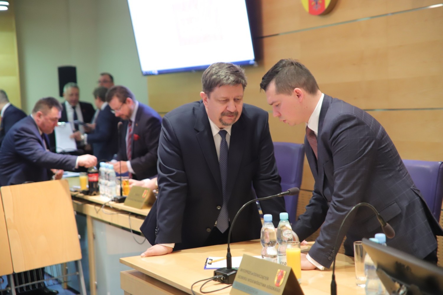 Co zapisano w Karcie? Zawarto w niej ogólne deklaracje dotyczące wspierania tradycyjnie rozumianej rodziny, czyli małżeństwa jako związku kobiety i mężczyzny, rodzicielstwa i macierzyństwa