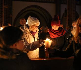 Wigilia paschalna i rezurekcja w kościele Piotra i Pawła w Katowicach