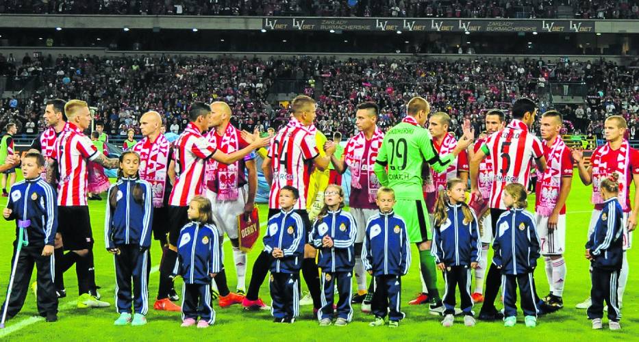 Na razie piłkarska Wisła i Cracovia nie dostały miejskiej dotacji