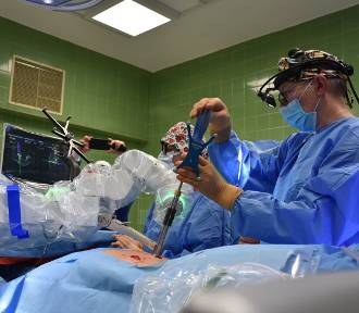 W szpitalu. św. Łukasza operacje kręgosłupa pomaga wykonywać robot