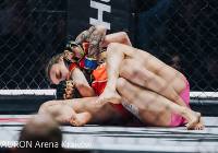 Niespodzianki, nokauty, groźne ciosy. Zobaczcie zdjęcia z FAME MMA 17