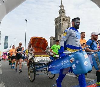 Druga część zdjęć uczestników Maratonu Warszawskiego 2023