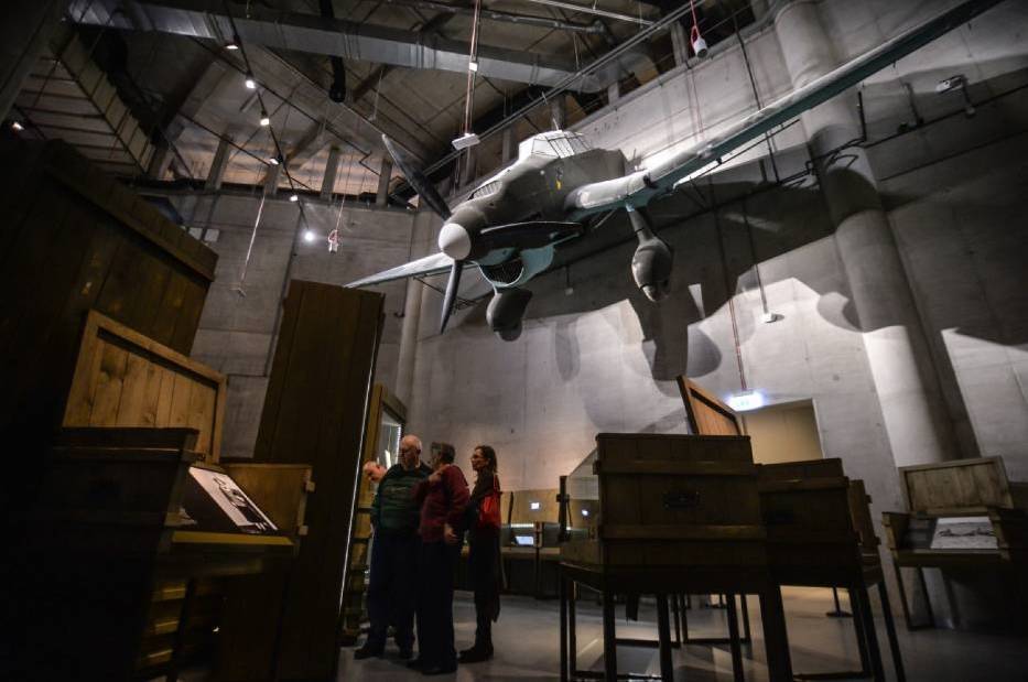 Ostrzeżenie autorów wystawy w Muzeum II