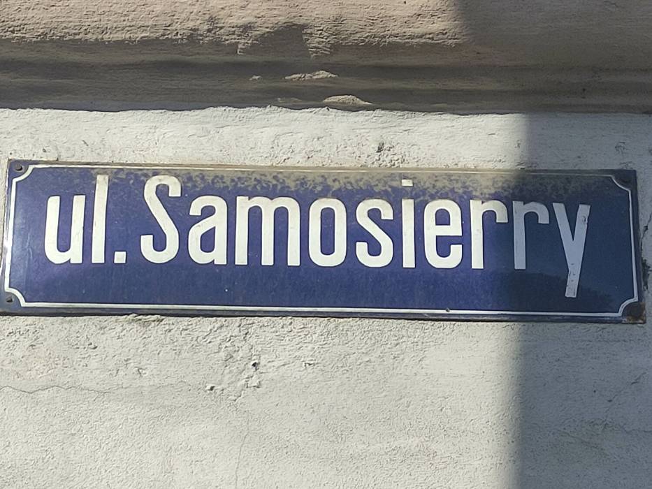 Najkrótsze ulice w Wałbrzychu: Ulica Samosierry - taka nazwa ulicy z błędem tylko tutaj - zdjęcia