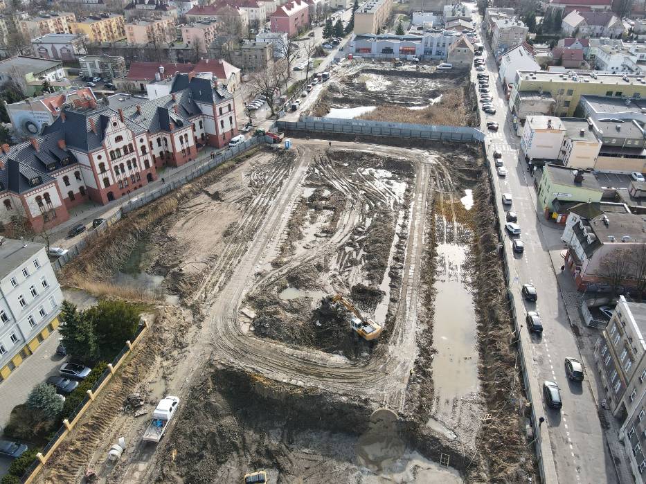 Tak zmieniał się krajobraz w centrum Leszna od chwili rozpoczęcia budowy galerii Goplana