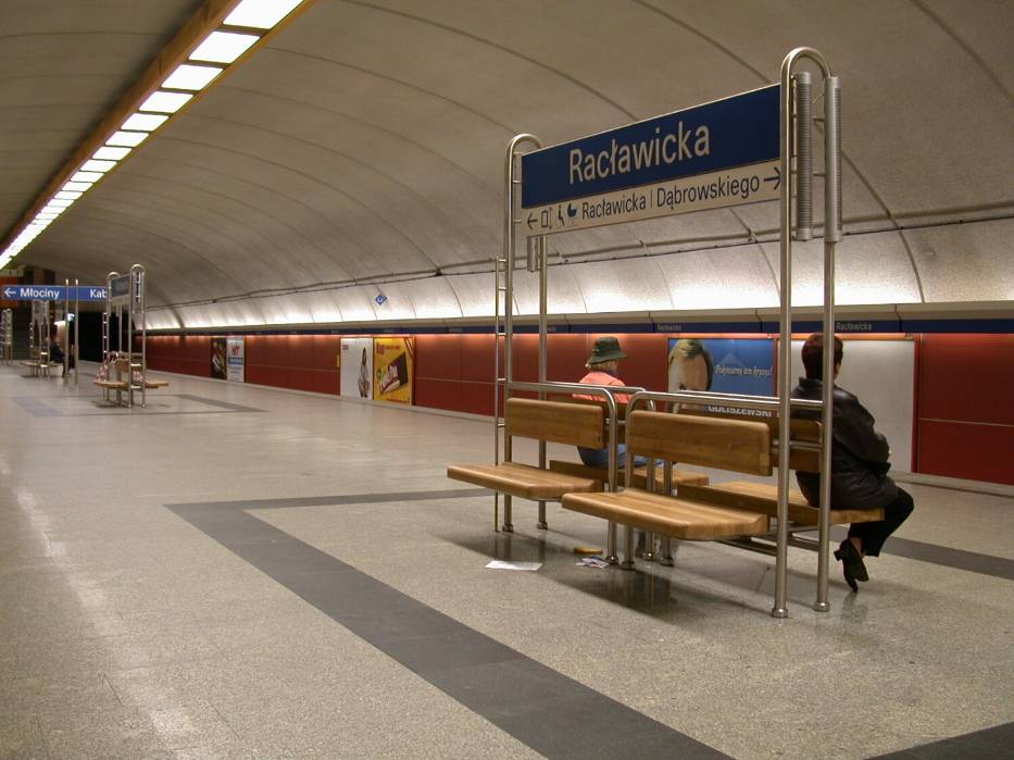 Stacja Metra Racławicka w 2001 roku