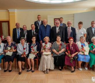 30 par z Kielc świętowało jubileusz 50-lecia małżeństwa. Cudna uroczystość [ZDJĘCIA]
