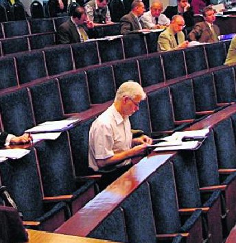 Już teraz Henryk Bonk będzie samotnie spędzał sesje Rady Miejskiej