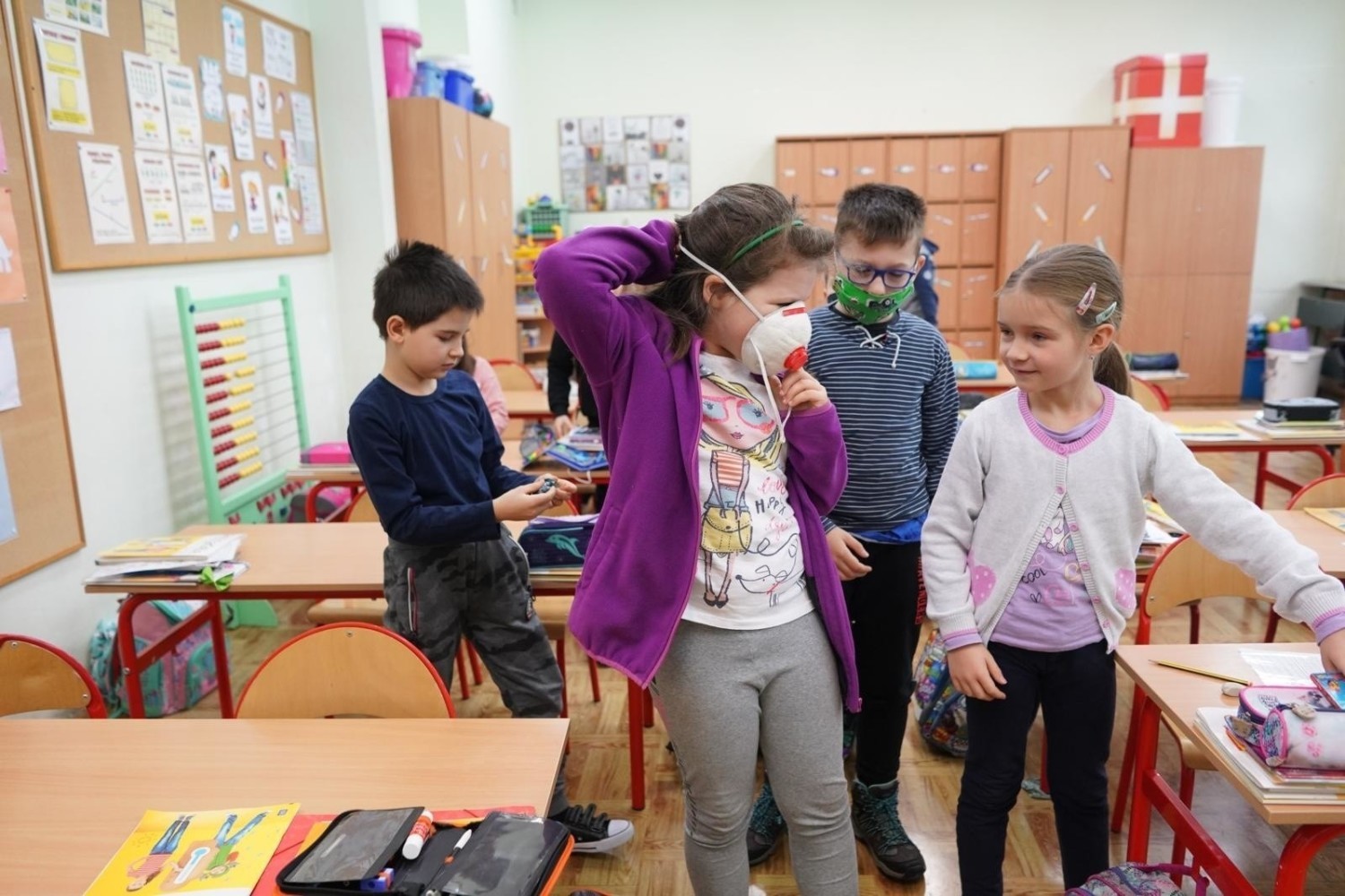 Najprawdopodobniej uczniowie klas IV-VIII i szkół ponadpodstawowych zostaną jeszcze w domach