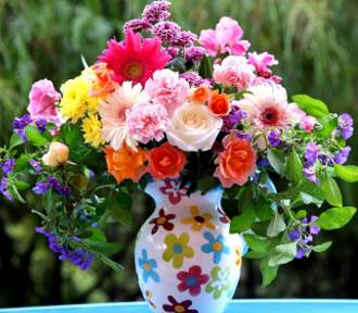 Przed Dniem Matki. Miłość, przyjaźń, szacunek, podziw - poznaj symbolikę kwiatów!