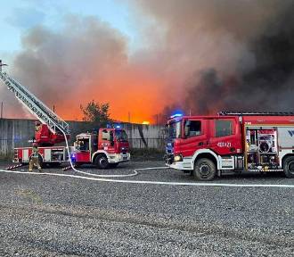Ogromny pożar w Zakładzie Produkcji Paliw Alternatywnych w Osłej AKTUALIZACJA