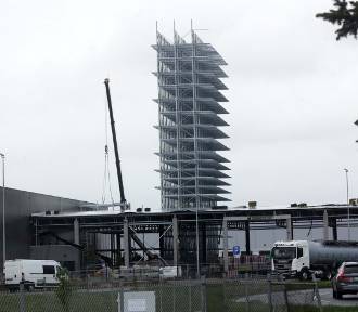 Legnica: Na byłym lotnisku powstaje najwyższy budynek, będzie miał 44 m wysokości 