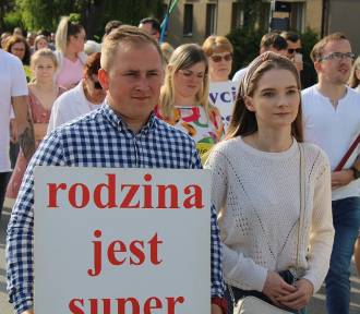 Marsz dla życia i rodziny w Radomsku. Tak rozpoczęły się XXII Dni Rodziny
