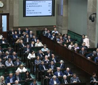 PiS złoży projekt ustawy wydłużający kadencję samorządów