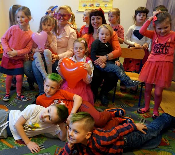 Walentynki Przedszkolaków W Sp Jastrzębia Góra Był Min Fryzjer I