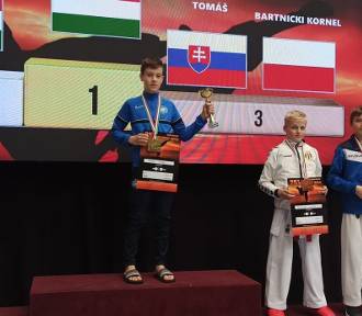 Budapest Open. Międzynarodowy Turniej Karate - uczeń SP nr 1 z brązowym medalem.