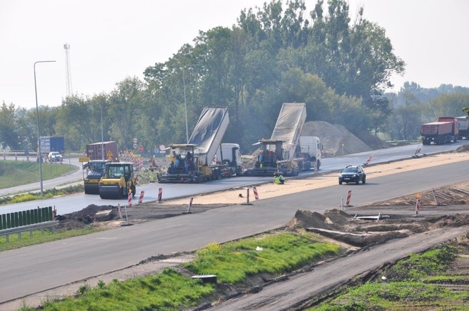 Tak wyglądał plac budowy na odcinkach: Wronczyn - Kościan Południe oraz Kościan Południe - Radomicko, czyli fragmentach drogi ekspresowej S5 Poznań - Wrocław