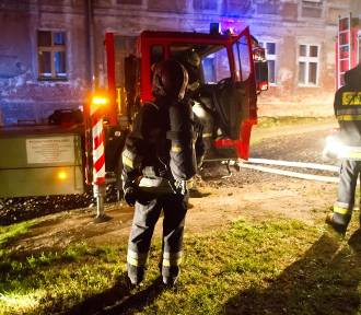 Dramatyczna sytuacja na Podzamczu. Wróciła do męża i dziecka. Nikt nie otwierał