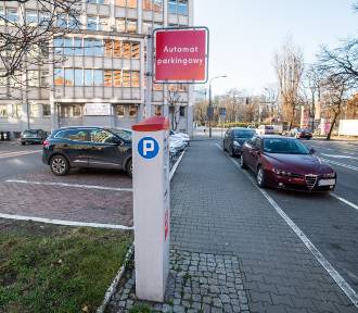 Strefy Płatnego Parkowania w Wielkopolsce. Sprawdź, ile musisz zapłacić