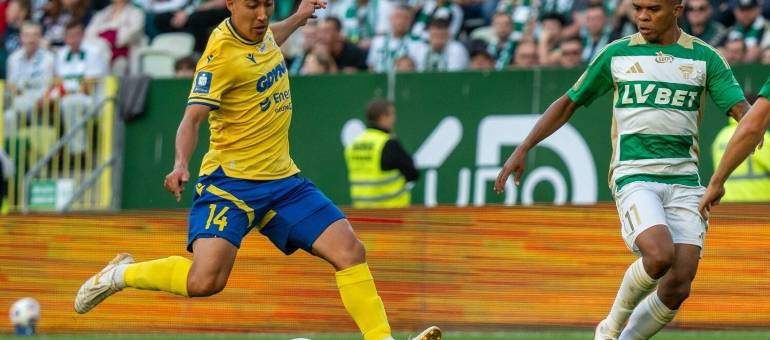 Widzew Łódź - Arka Gdynia NA ŻYWO 14.09.2025 r. Gdzie oglądać transmisję w TV i stream? Wynik meczu, online, relacja